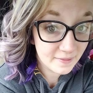 Meet your Posher, Kendra